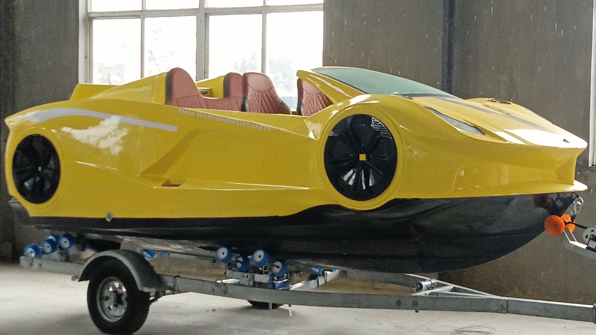 6.5m Sports Car-Inspired Speedboat Delivered to Clients
